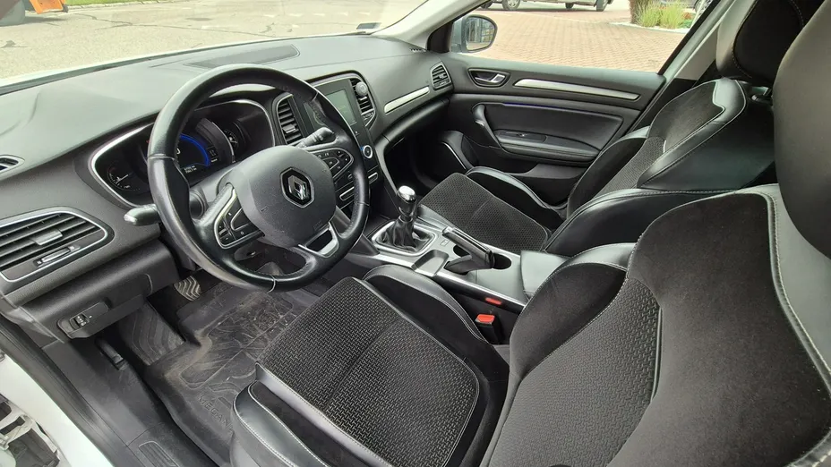 RENAULT Megane -