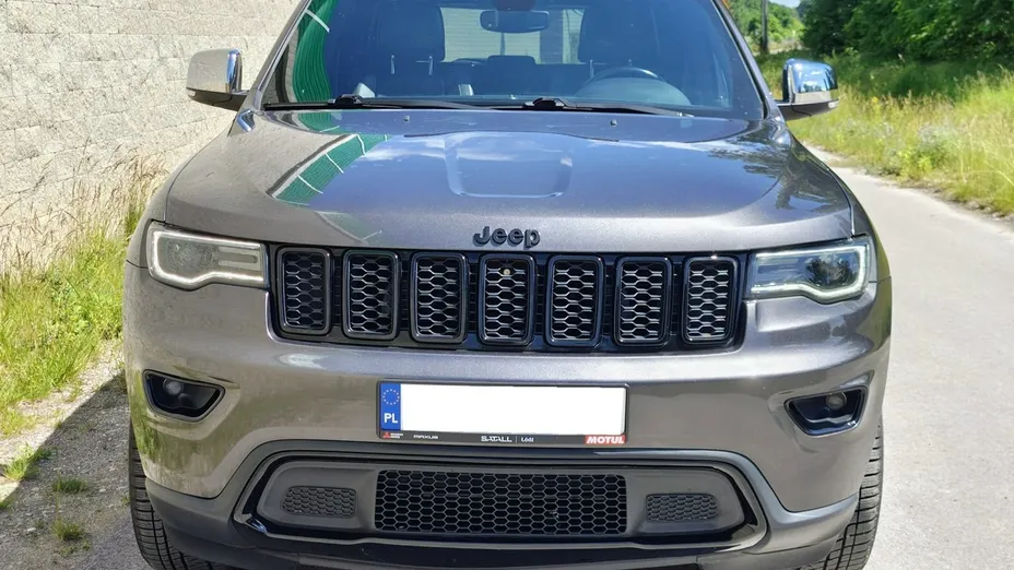 JEEP Grand Cherokee -