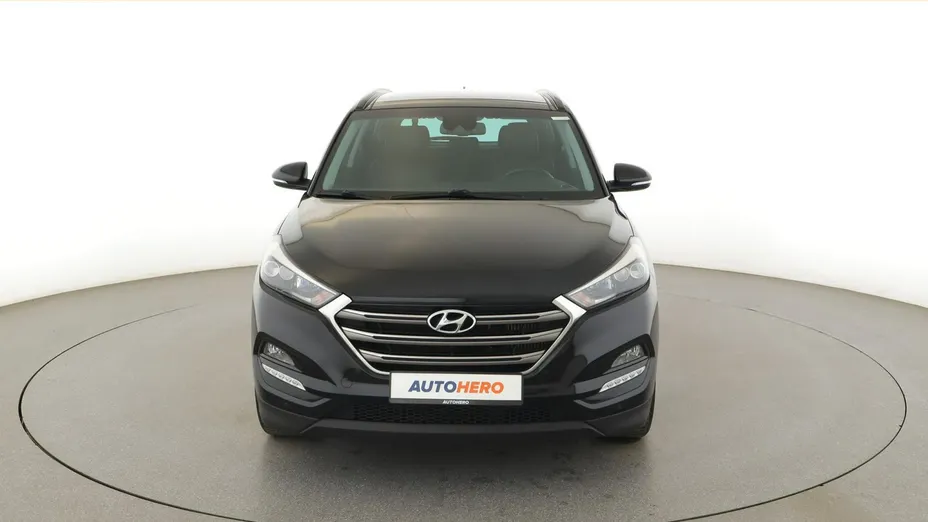 HYUNDAI Tucson -