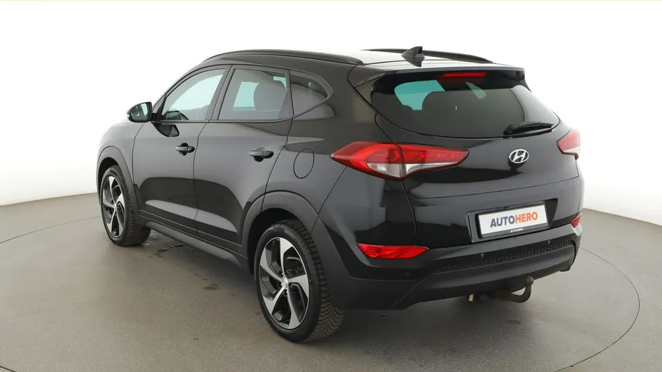 HYUNDAI Tucson -