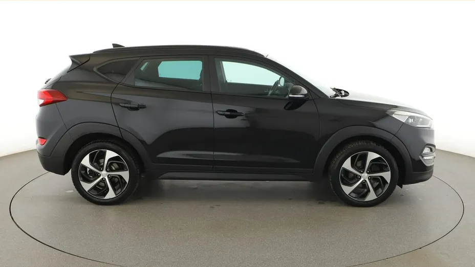 HYUNDAI Tucson -
