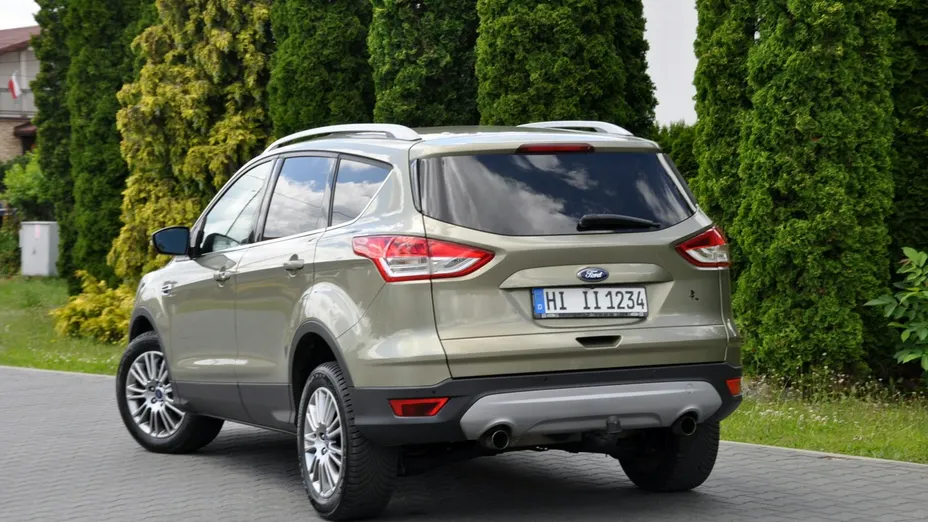 FORD Kuga -