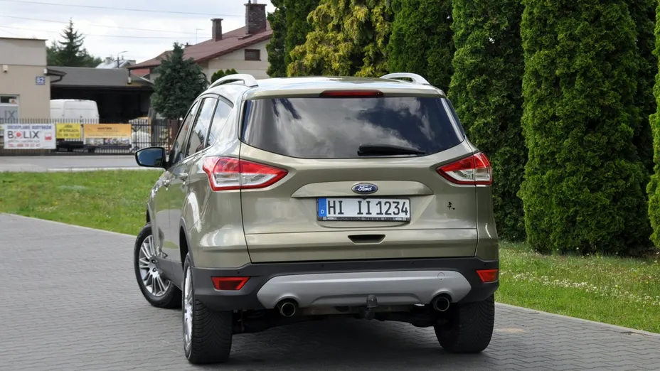 FORD Kuga -