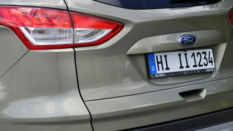 FORD Kuga -