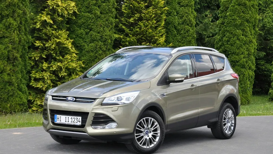 FORD Kuga -