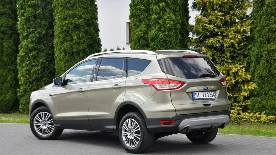FORD Kuga -
