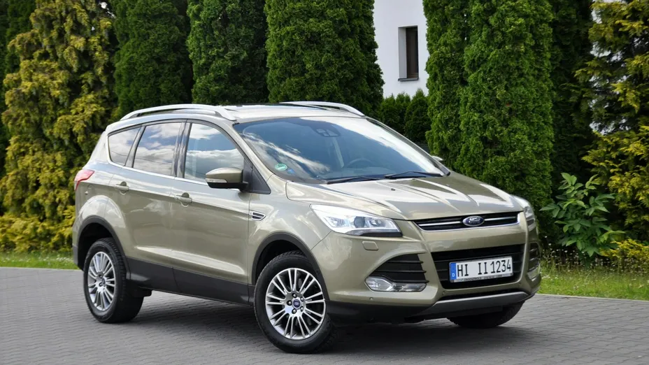 FORD Kuga -