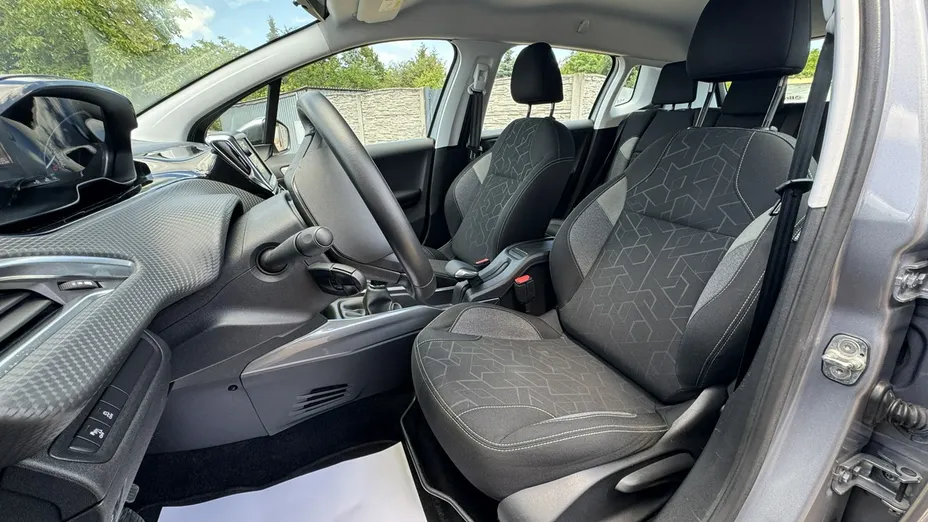 PEUGEOT 2008 -