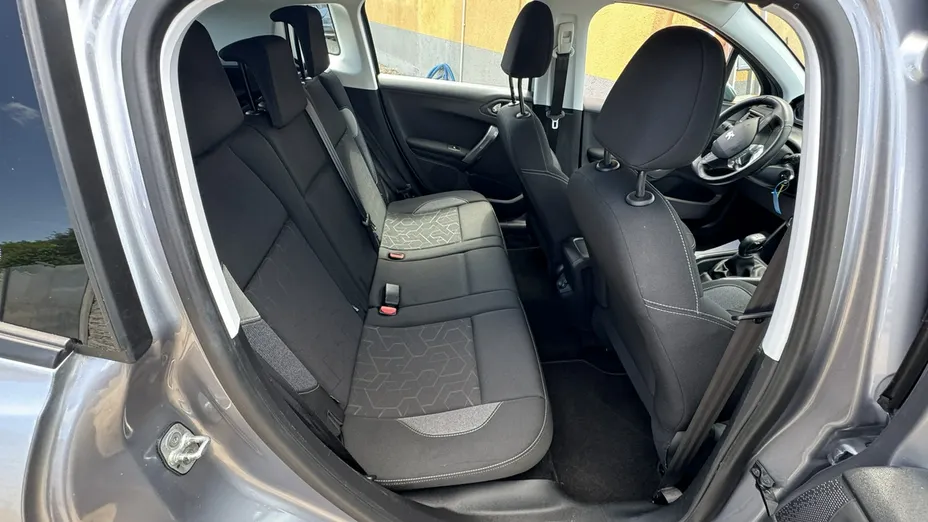 PEUGEOT 2008 -