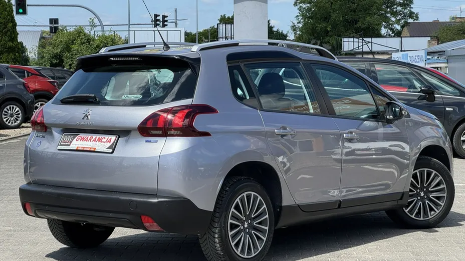 PEUGEOT 2008 -
