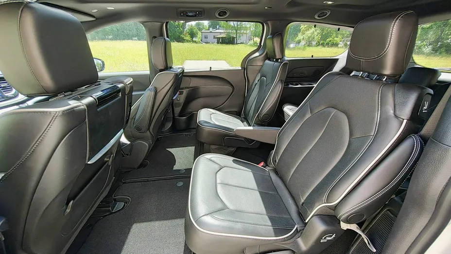 CHRYSLER Pacifica -