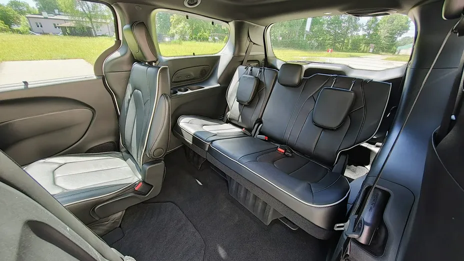 CHRYSLER Pacifica -