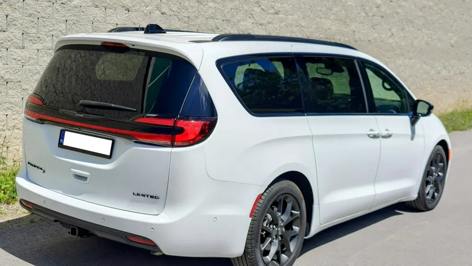 CHRYSLER Pacifica -