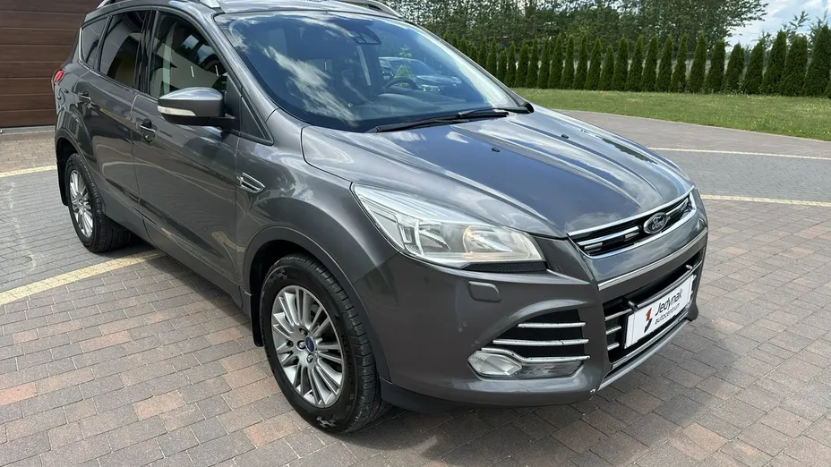 FORD Kuga -