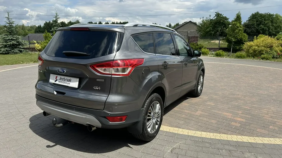 FORD Kuga -