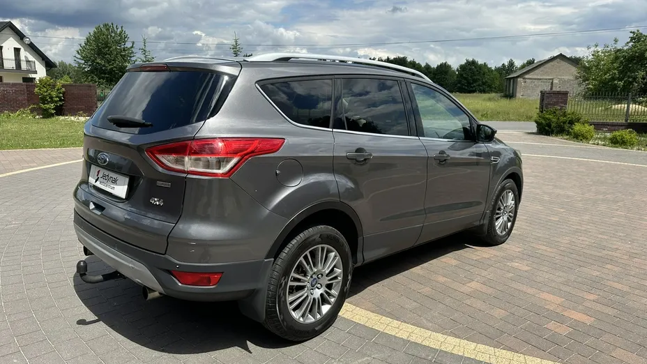 FORD Kuga -