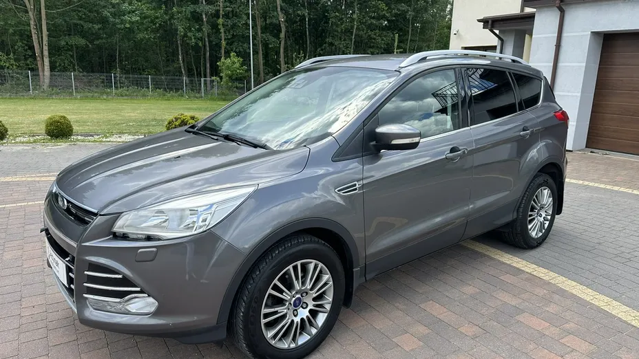 FORD Kuga -