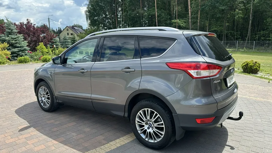 FORD Kuga -