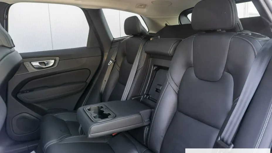 VOLVO XC60 -