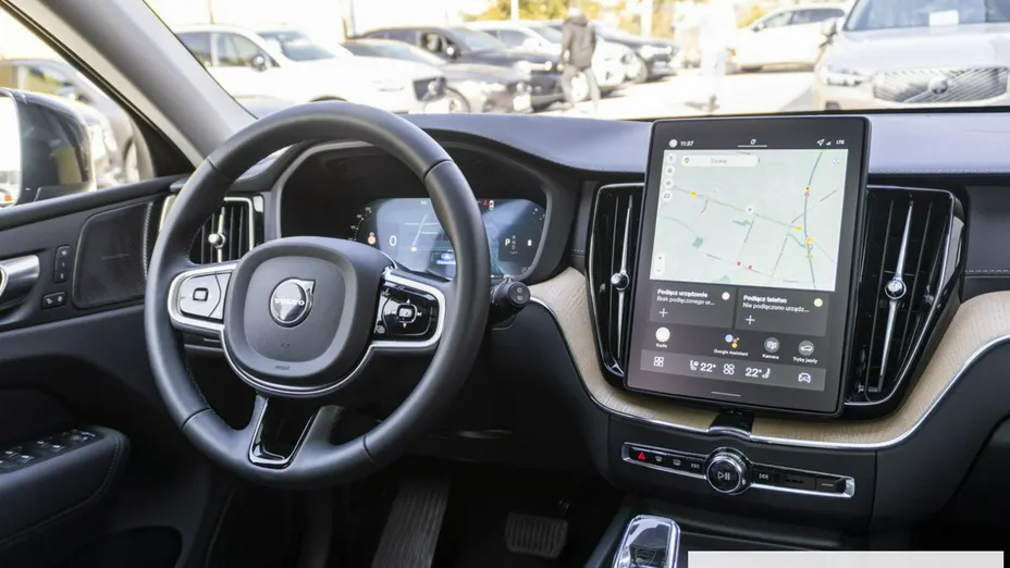 VOLVO XC60 -