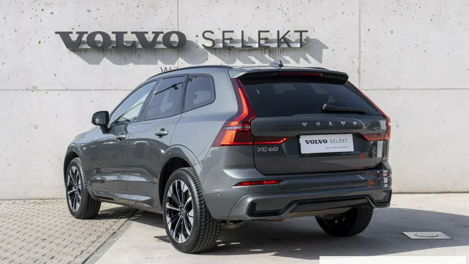 VOLVO XC60 -