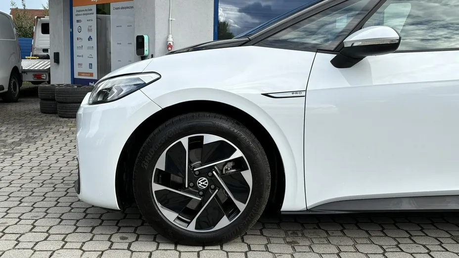 VOLKSWAGEN ID.3 -