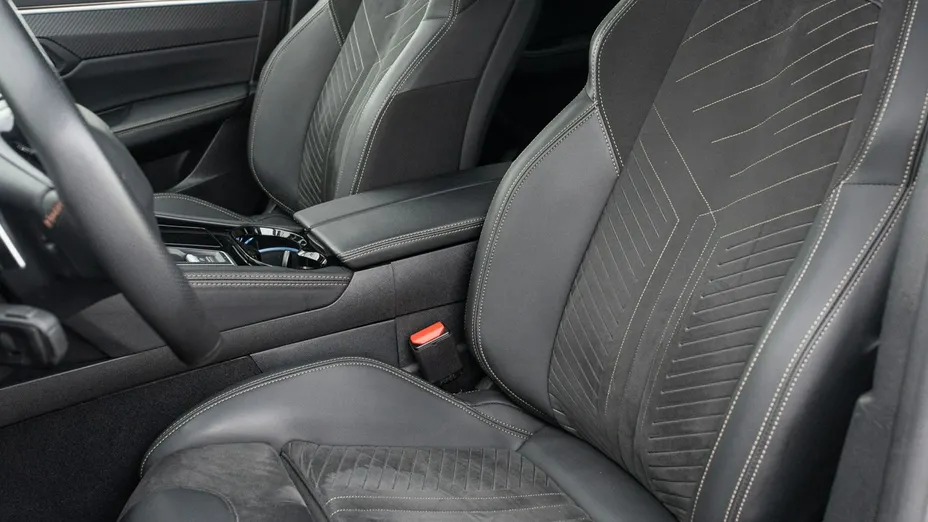 PEUGEOT 508 -