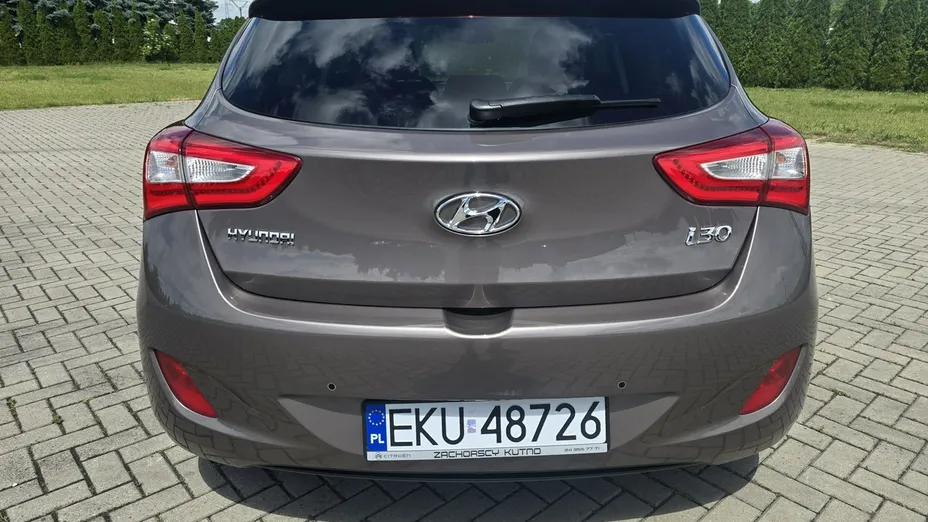 HYUNDAI i30 -