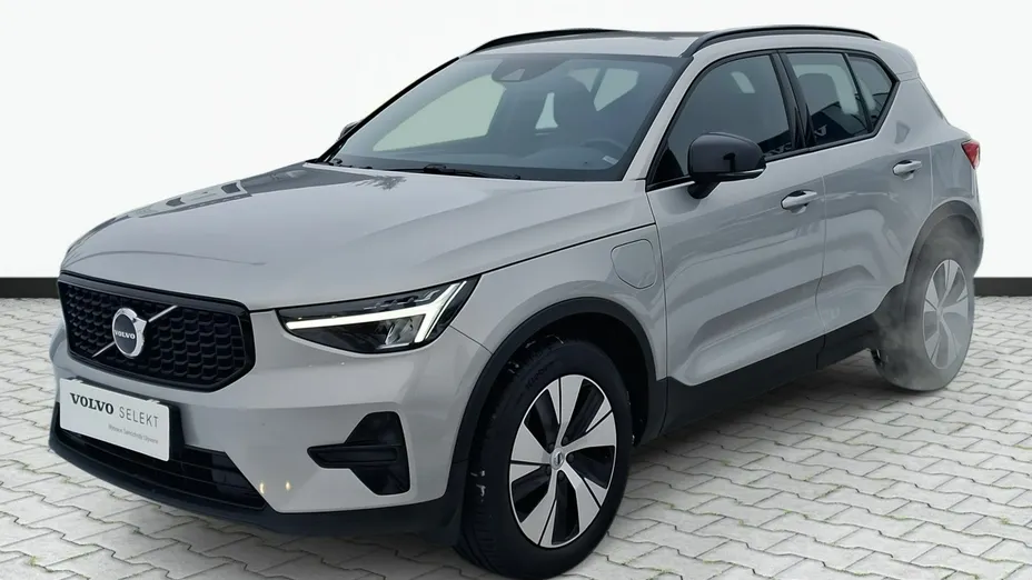 VOLVO XC40 -