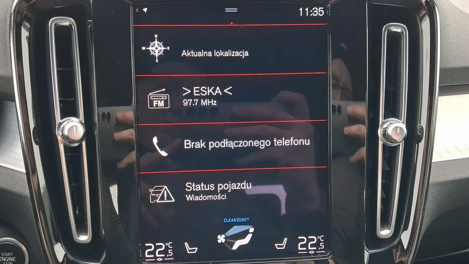 VOLVO XC40 -