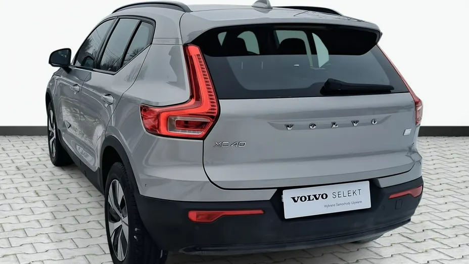 VOLVO XC40 -