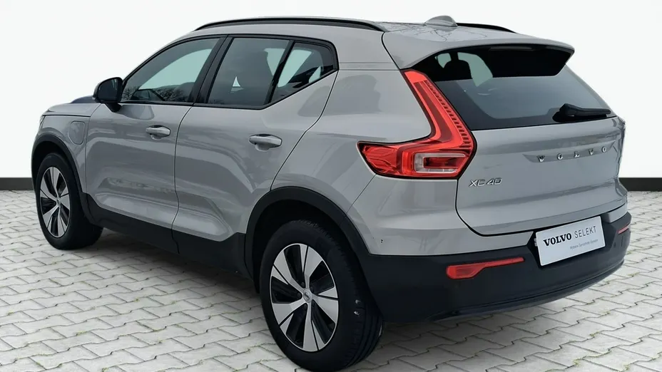 VOLVO XC40 -