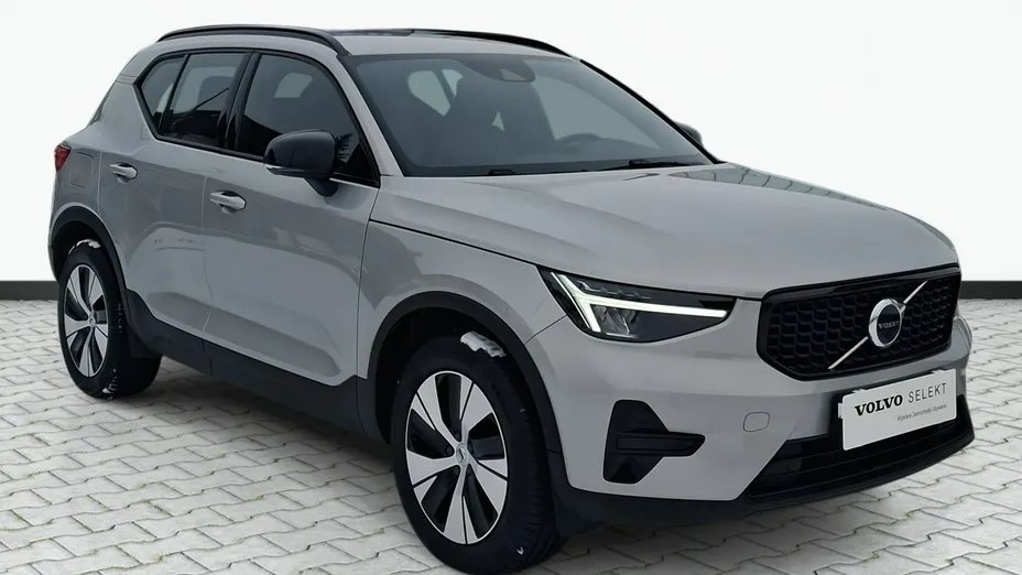 VOLVO XC40 -