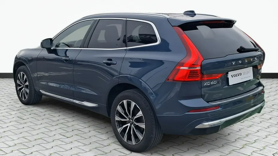 VOLVO XC60 -