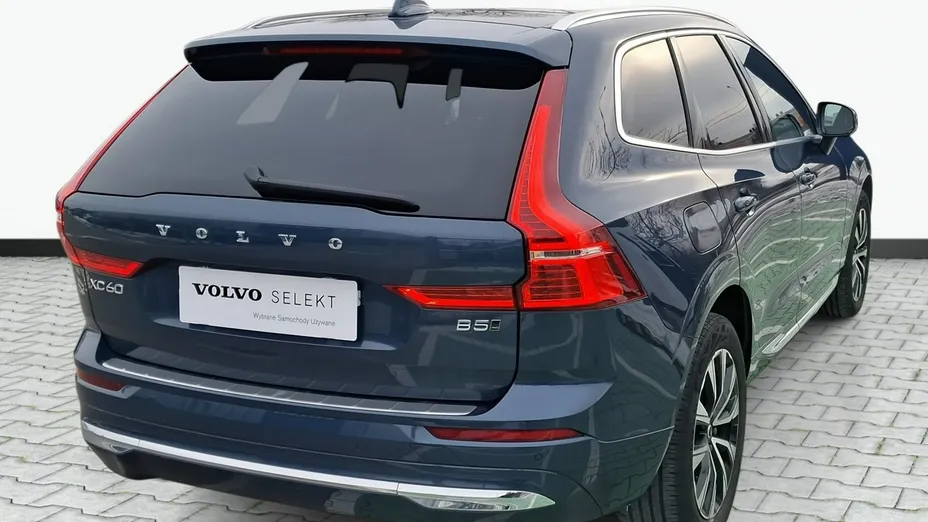 VOLVO XC60 -
