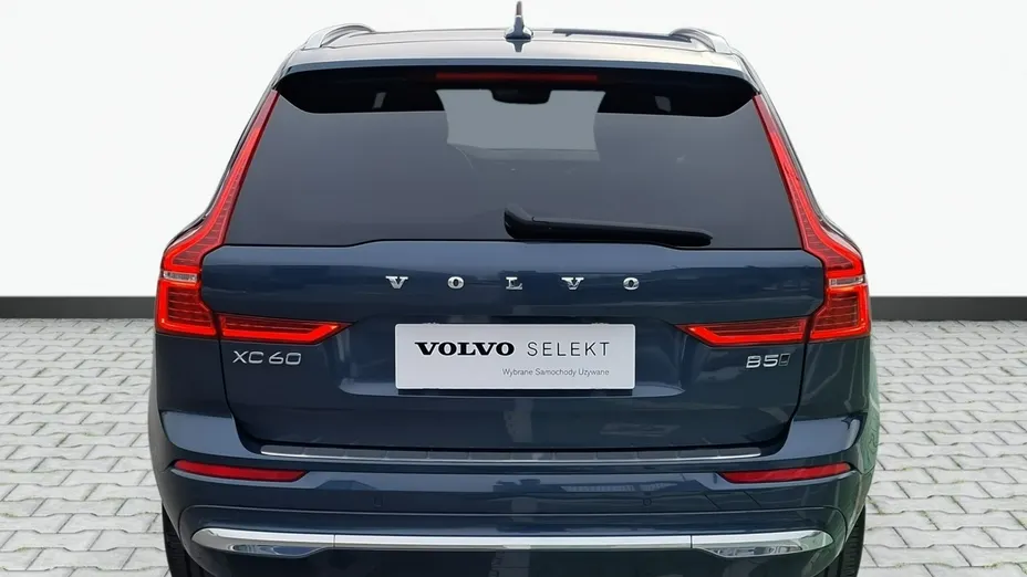 VOLVO XC60 -