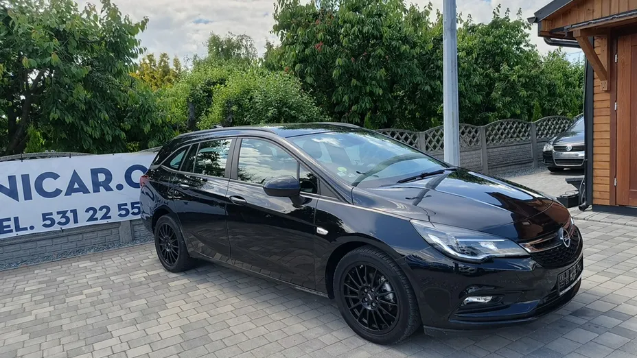 OPEL Astra -