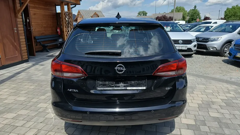 OPEL Astra -