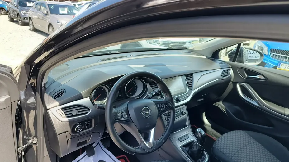 OPEL Astra -