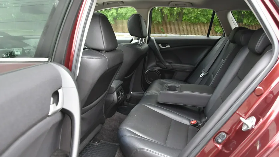 HONDA Accord -