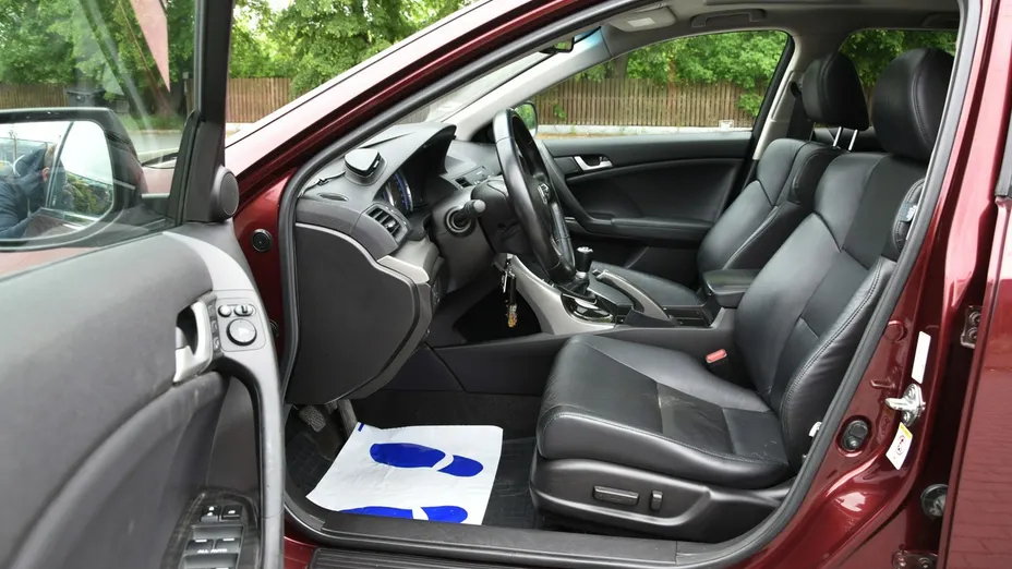 HONDA Accord -