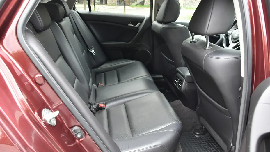 HONDA Accord -