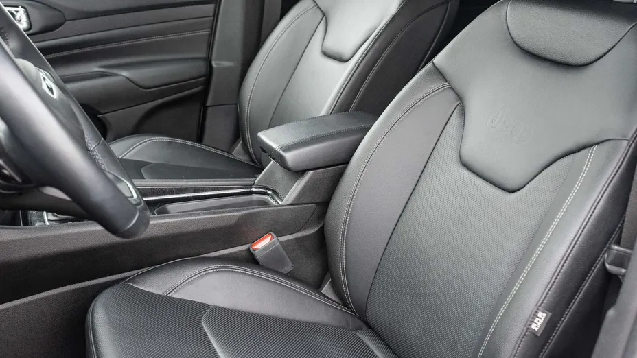 JEEP Compass -