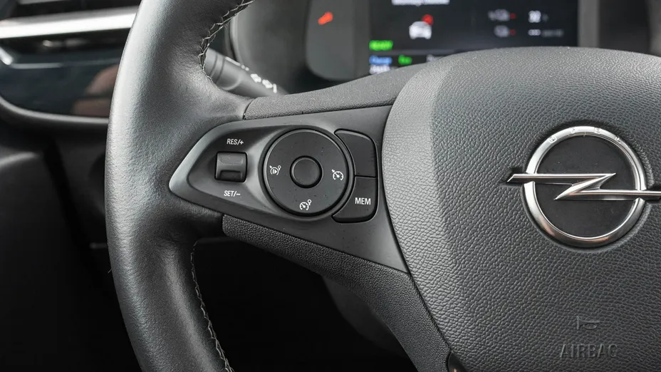 OPEL Corsa -
