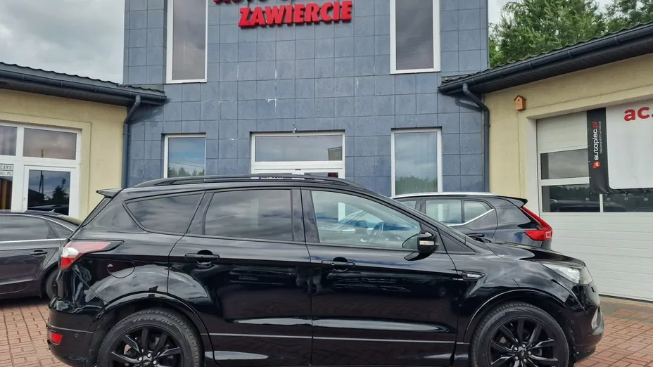 FORD Kuga -