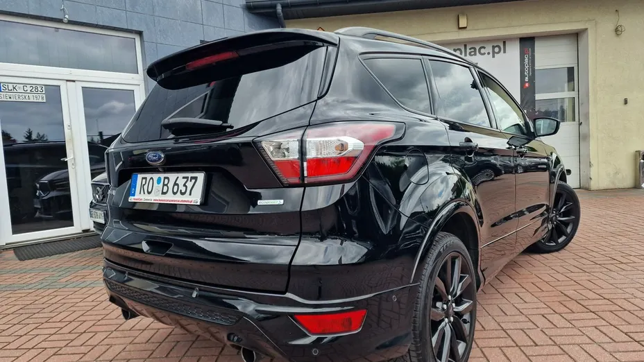 FORD Kuga -