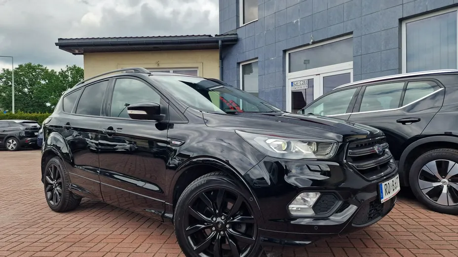 FORD Kuga -