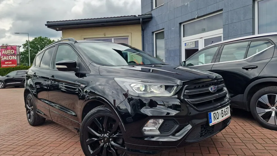 FORD Kuga -