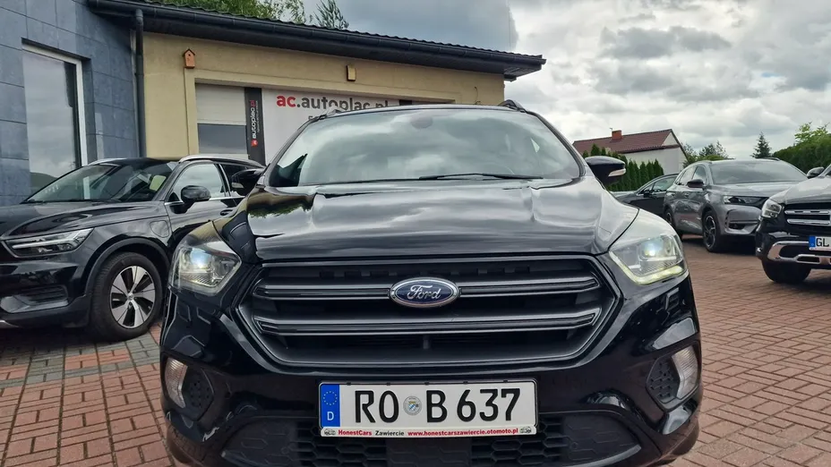 FORD Kuga -