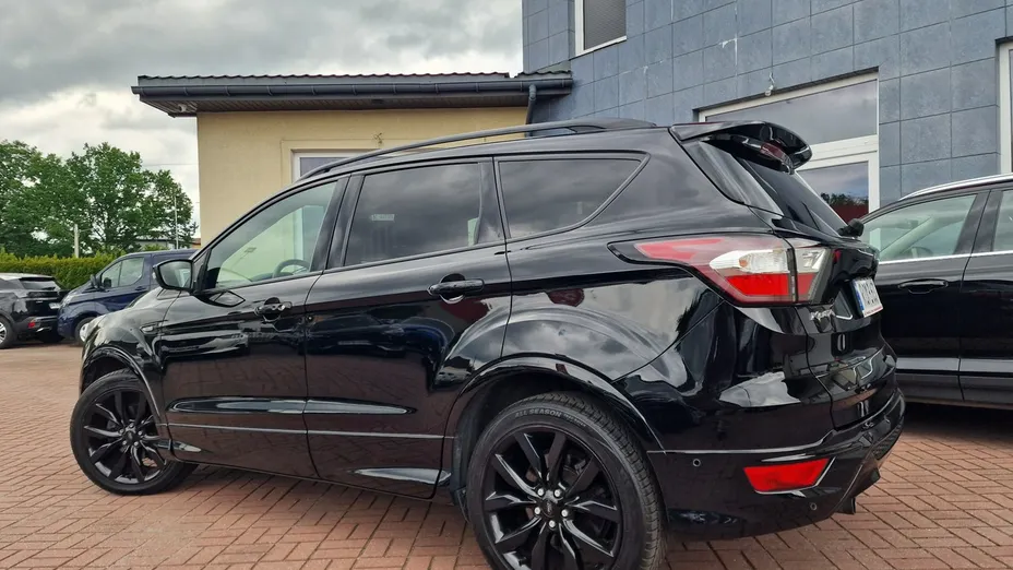 FORD Kuga -
